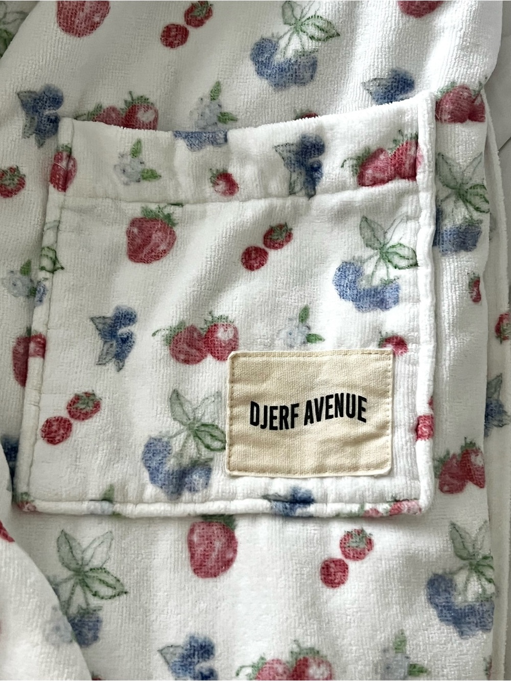 Djerf Avenue Summer Berries Print Terry Robe Organic Cotton Bathrobe XL - Picture 4 of 7